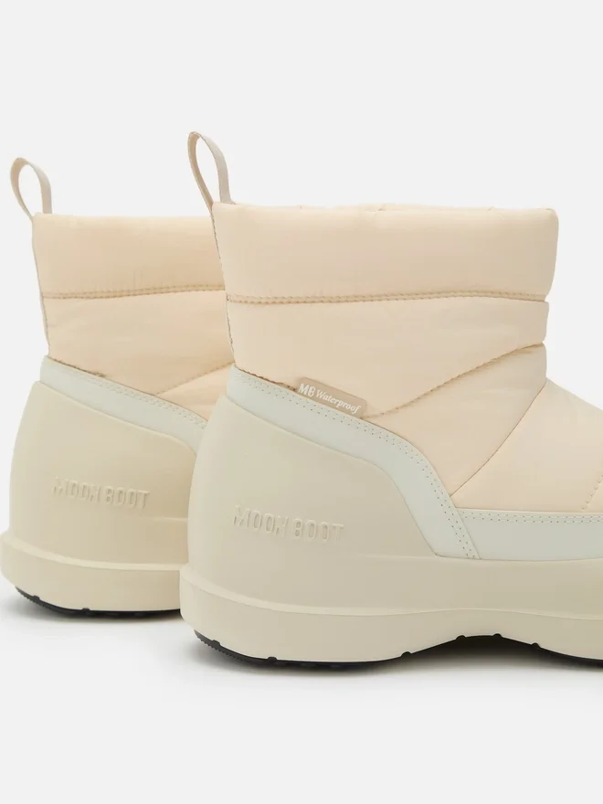 Mezzaluna Puffy Cream Boots Mezzaluna Puffy Cream Boots